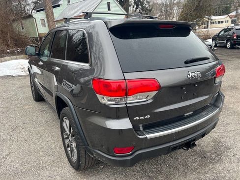 Used 2018 Jeep Grand Cherokee Limited image 3