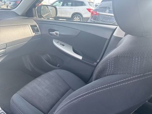 Used 2012 Toyota Corolla S image 14
