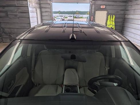 Used 2011 Ford Edge SE FWD image 10