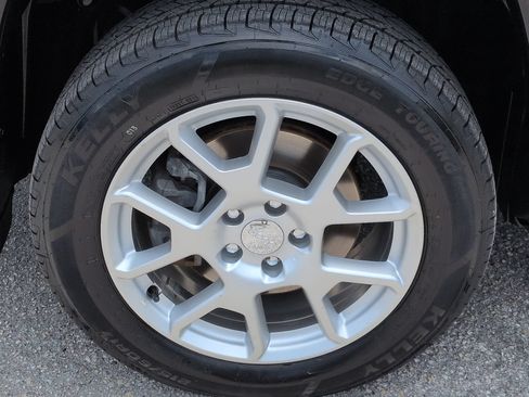 Used 2021 Jeep Renegade Latitude AWD/4WD image 11