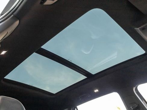 Used 2024 Volkswagen Atlas Cross Sport SEL Premium R-Line image 15