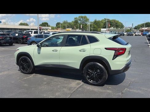 Used 2025 Chevrolet Trax ACTIV w/ Driver Confidence Package FWD image 6
