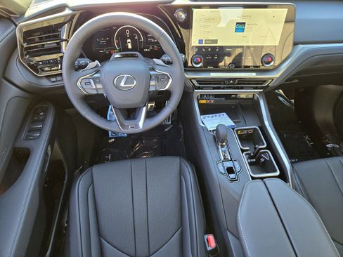 New 2026 Lexus TX 500h AWD image 8