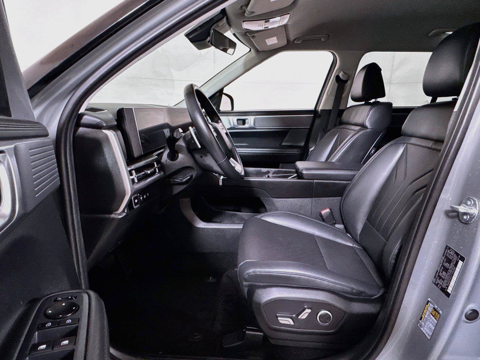 Used 2026 Hyundai Santa Fe SEL FWD image 19