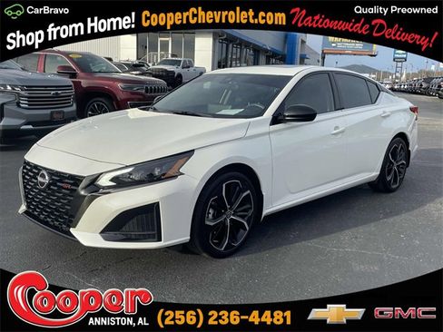 Used 2023 Nissan Altima 2.5 SR w/ SR Premium Package image 1