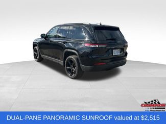 Used 2025 Jeep Grand Cherokee Limited w/ Black Appearance Package video 3