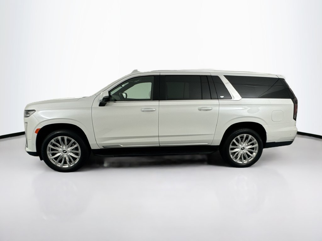 Used 2024 Cadillac Escalade ESV Premium Luxury AWD/4WD image 8