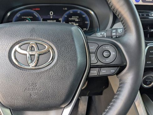 Used 2024 Toyota Venza Limited image 20