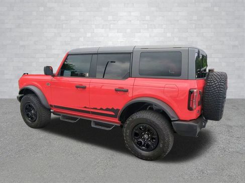 Used 2023 Ford Bronco Wildtrak image 4