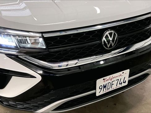 Used 2024 Volkswagen Taos S image 32