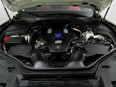 Certified 2022 Maserati Levante Modena image 37