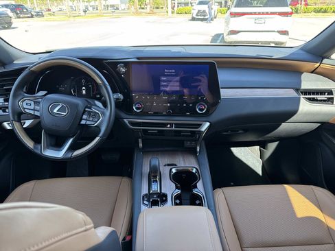Used 2025 Lexus RX 350 Premium w/ Accessory Package (Z1) image 17