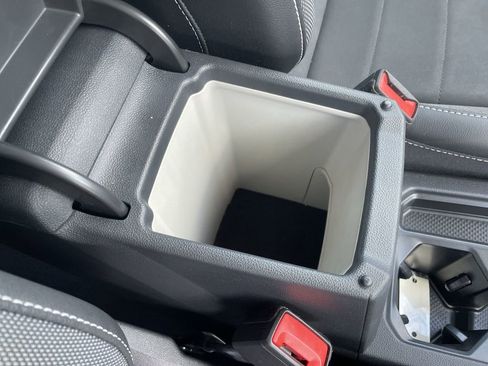 Certified 2022 Volkswagen Taos SE image 30