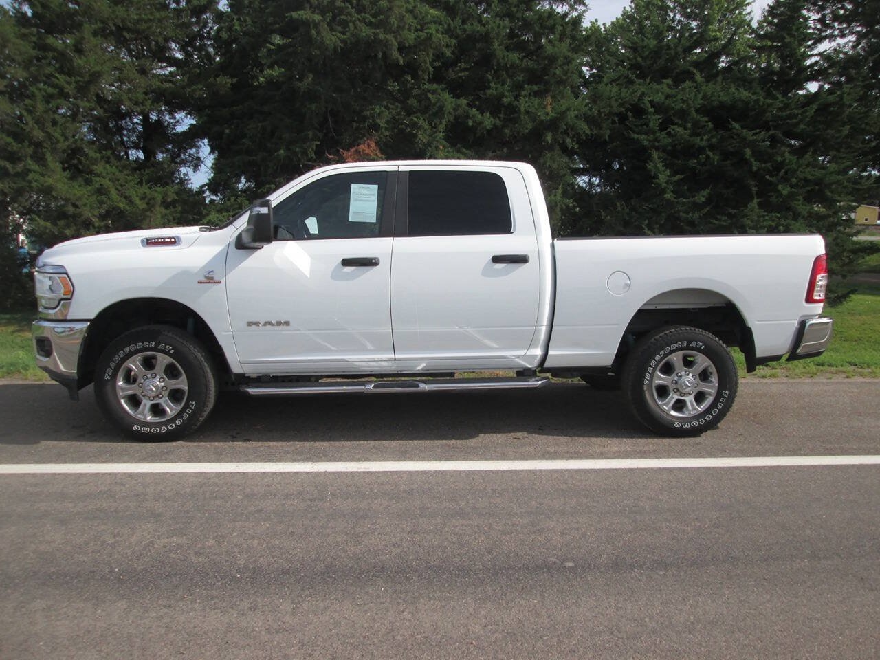 Used 2024 RAM 2500 Big Horn w/ Off Road Package AWD/4WD image 11