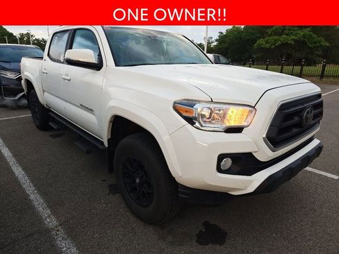Used 2021 Toyota Tacoma SR5 w/ Technology Package AWD/4WD image 3