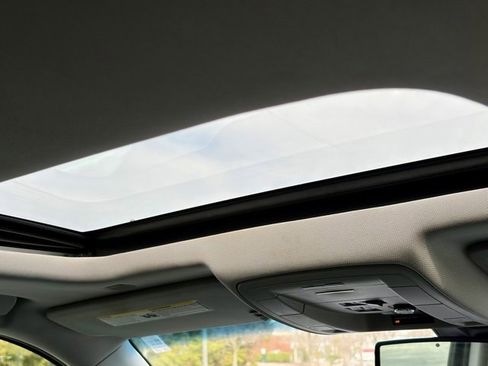 Used 2018 Chevrolet Tahoe LT image 21