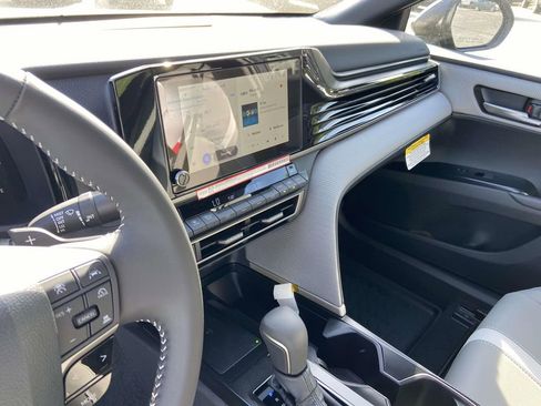 New 2026 Toyota Camry SE image 22