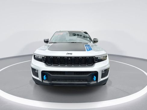 New 2024 Jeep Grand Cherokee Trailhawk AWD/4WD image 3