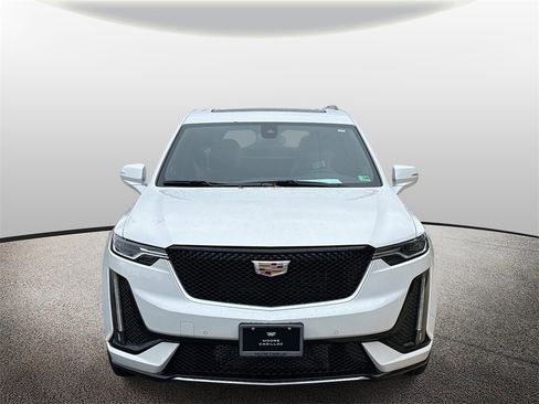 New 2025 Cadillac XT6 Sport w/ LPO, Floor Liner Package image 6