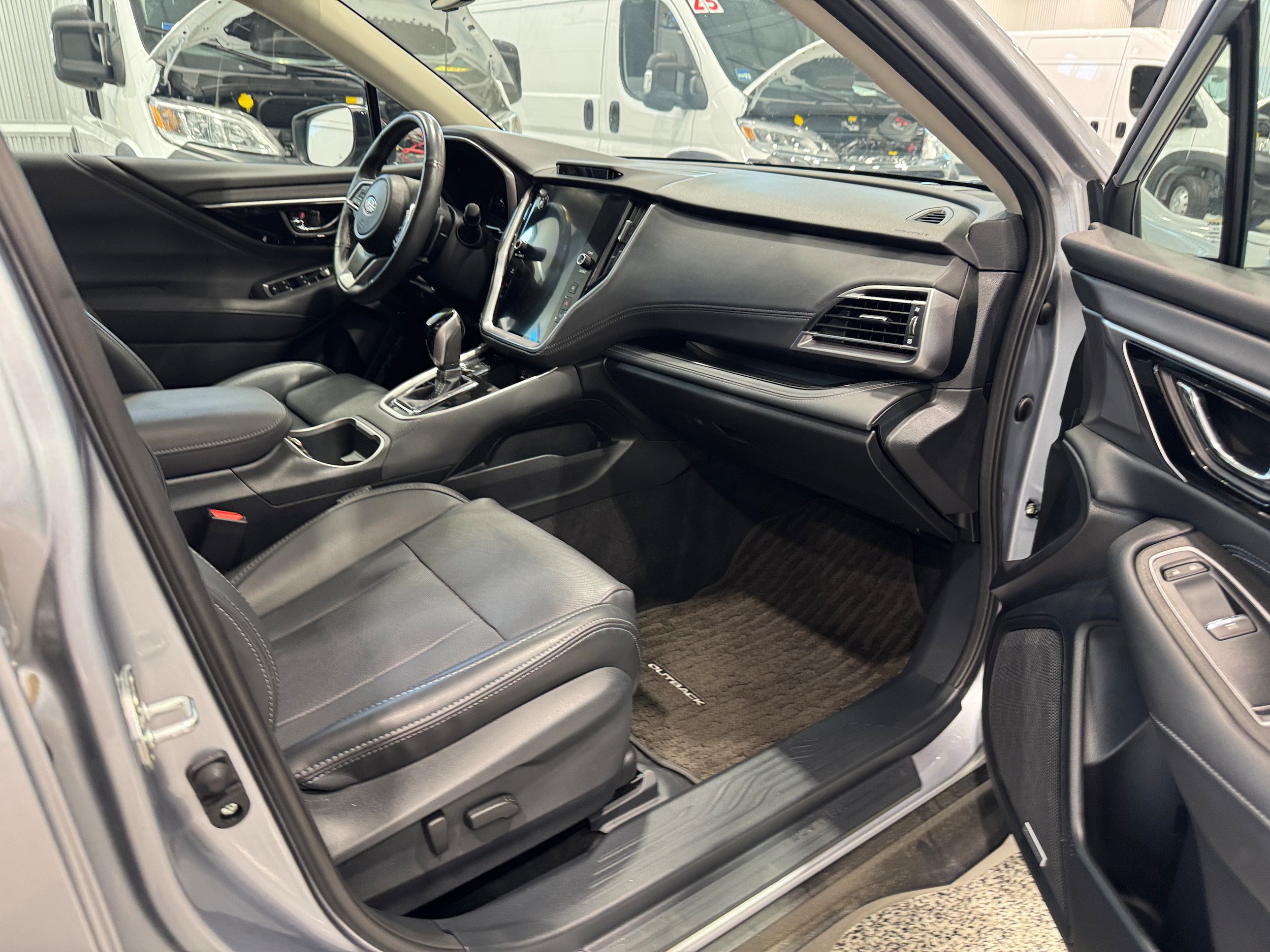 Used 2024 Subaru Outback Limited AWD/4WD image 14