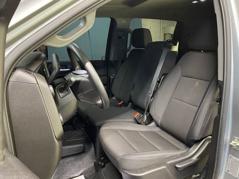 Used 2025 Chevrolet Silverado 2500 Custom image 17