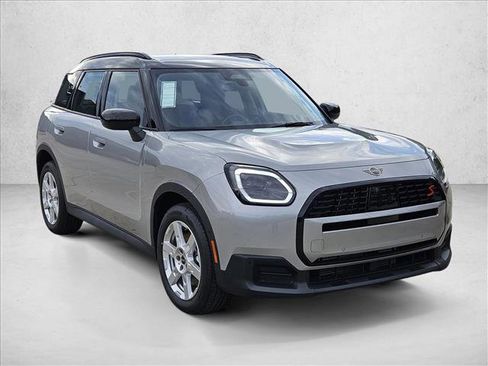 Certified 2025 MINI Cooper Countryman S image 3