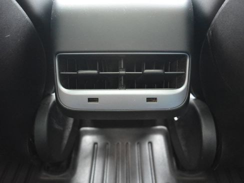 Used 2019 Tesla Model 3 Standard Range Plus image 20