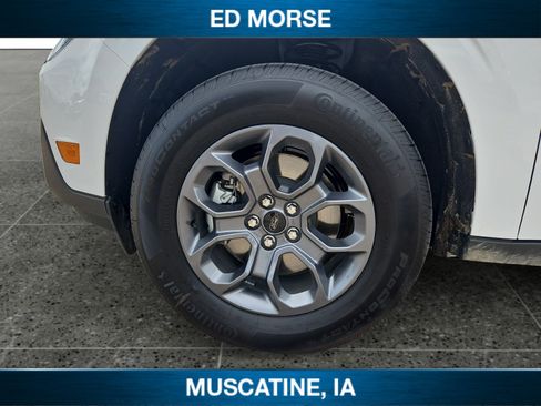 Used 2026 Ford Maverick XLT w/ Equipment Group 301A AWD/4WD image 9