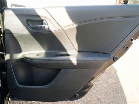 Used 2015 Honda Accord Touring image 36