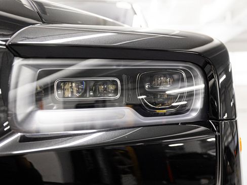 Certified 2024 Rolls-Royce Cullinan image 13