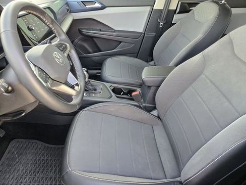 Used 2022 Volkswagen Taos SE image 14