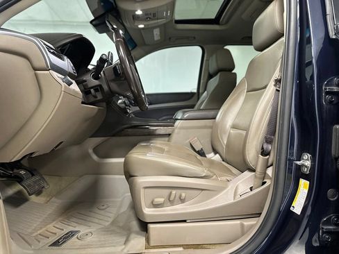 Used 2019 Chevrolet Tahoe LT RWD image 18