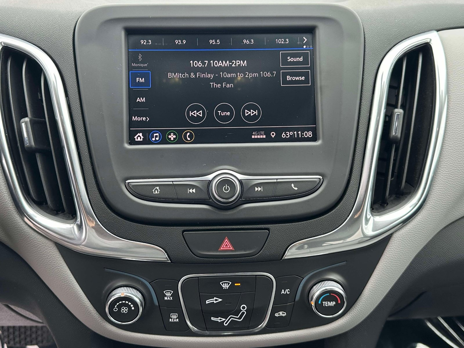 Used 2020 Chevrolet Equinox LS w/ LS Convenience Package AWD/4WD image 8
