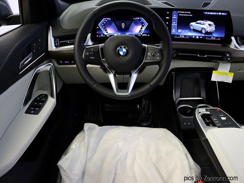 New 2026 BMW X1 xDrive28i w/ Technology Package image 15