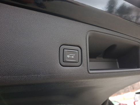 Used 2022 GMC Terrain AT4 w/ Infotainment Package II image 30