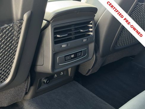 Used 2025 Audi Q7 2.0T Premium w/ Convenience Plus Package image 29