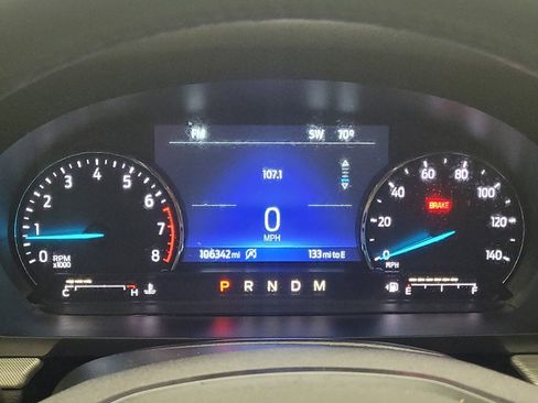 Used 2020 Ford Explorer XLT w/ Equipment Group 202A AWD/4WD image 23