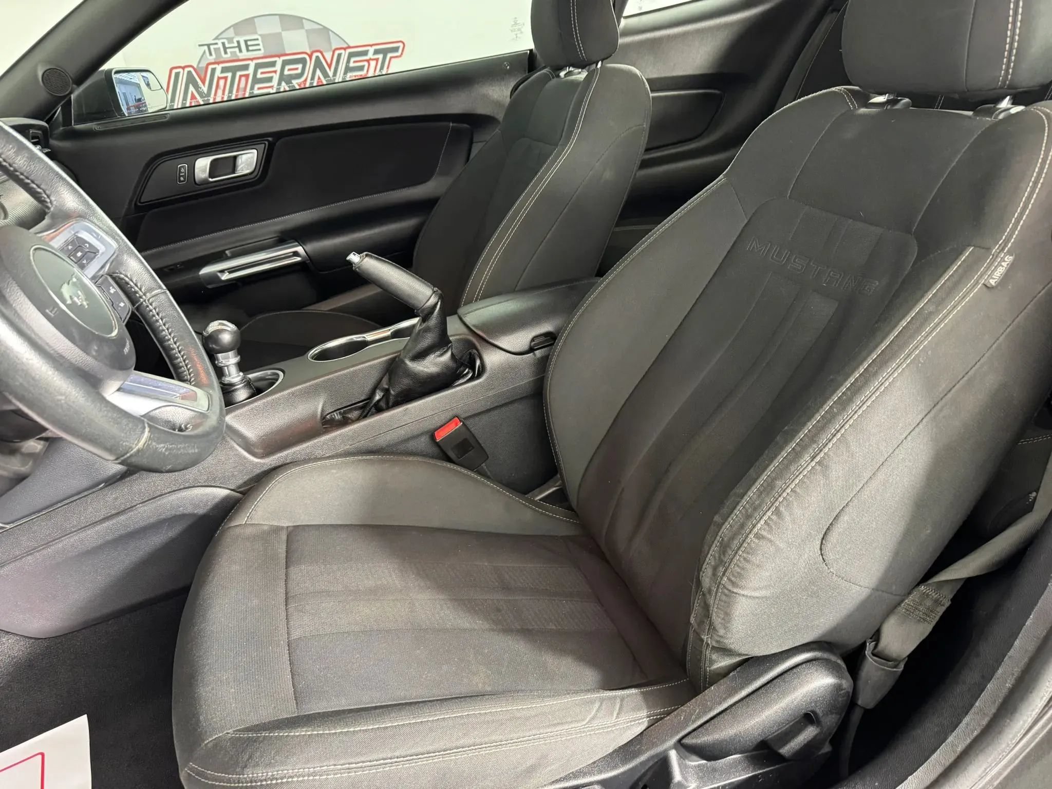Used 2020 Ford Mustang Coupe RWD image 25