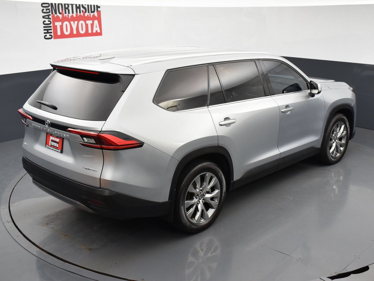 Used 2024 Toyota Grand Highlander AWD image 26