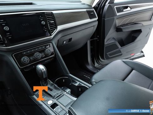 Used 2022 Volkswagen Atlas SE image 23
