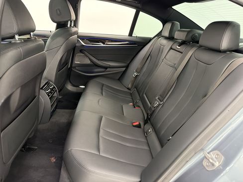 Used 2018 BMW 530e RWD image 22