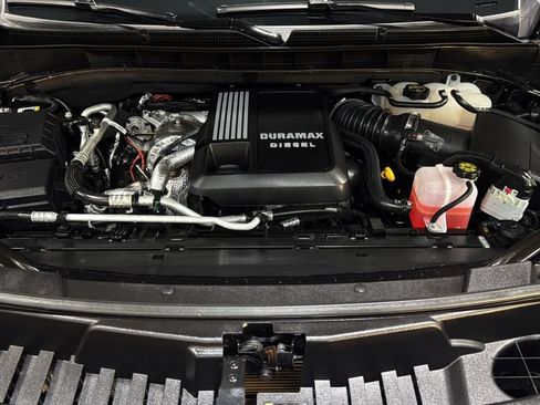 Used 2025 GMC Yukon Denali w/ Denali Reserve Package AWD/4WD image 47
