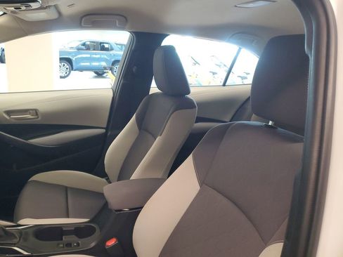 Used 2023 Toyota Corolla LE image 15