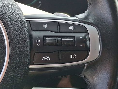 Certified 2023 Kia Sportage EX AWD/4WD image 17
