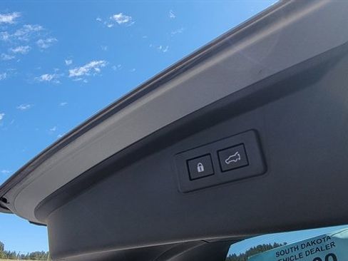 Used 2025 Subaru Outback Premium image 48