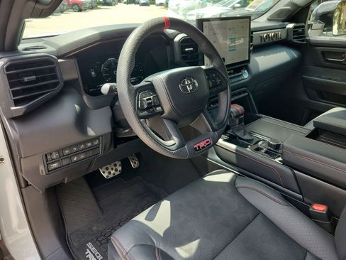 Used 2025 Toyota Sequoia TRD Pro AWD/4WD image 16