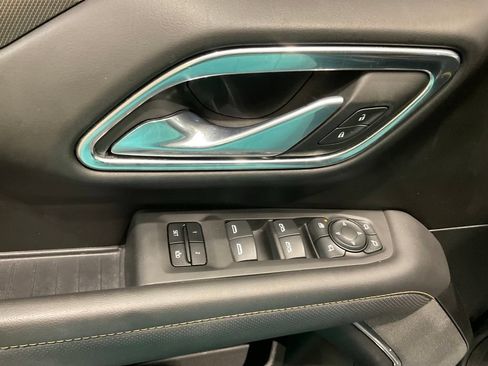 Used 2023 GMC Yukon AT4 w/ LPO, Floor Liner Package AWD/4WD image 7