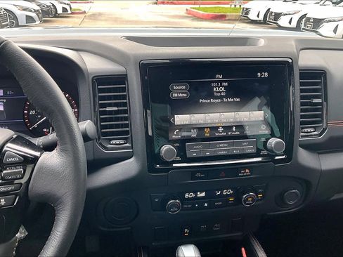 Certified 2023 Nissan Frontier Pro-X w/ Technology Package RWD image 7