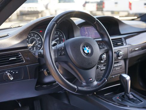 Used 2011 BMW 335i xDrive Coupe AWD/4WD image 14