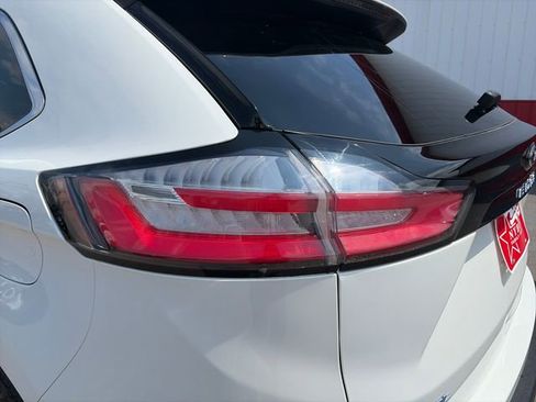 Used 2024 Ford Edge SEL AWD/4WD image 20